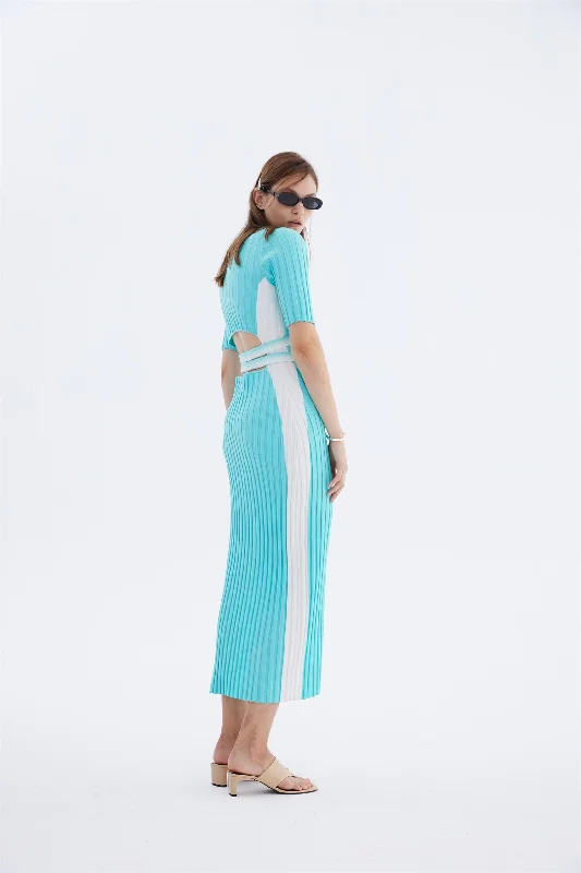 Women Boho Maxi Dresses-JODIE PLEATED LONG DRESS WITH WAVY SIDE SLIT